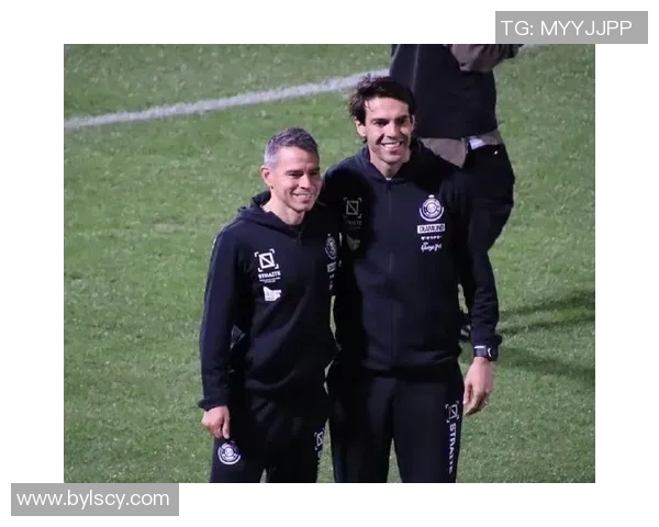 卡卡宣布重返AC米兰!传奇再临圣西罗球场