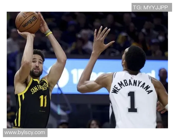 库里高效砍下35分，勇士客场大胜封王