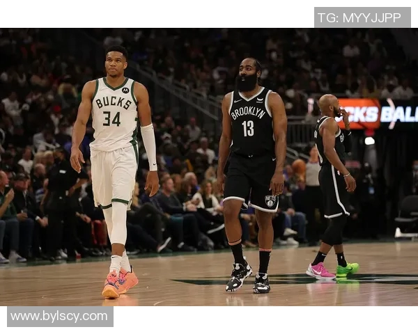 雄鹿队客场不敌篮网队，战术调整成关键