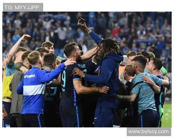 德甲新赛季:沙尔克04客场挑战柏林赫塔,必须稳住局势取得首胜 德甲新赛季:沙尔克04客场挑战柏林赫塔,必须稳住局势取得首胜